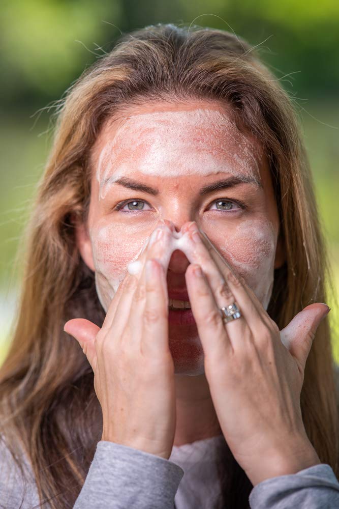 Hey Honey Don't Miss A Spot daily-use view on dry skin cleansing routine