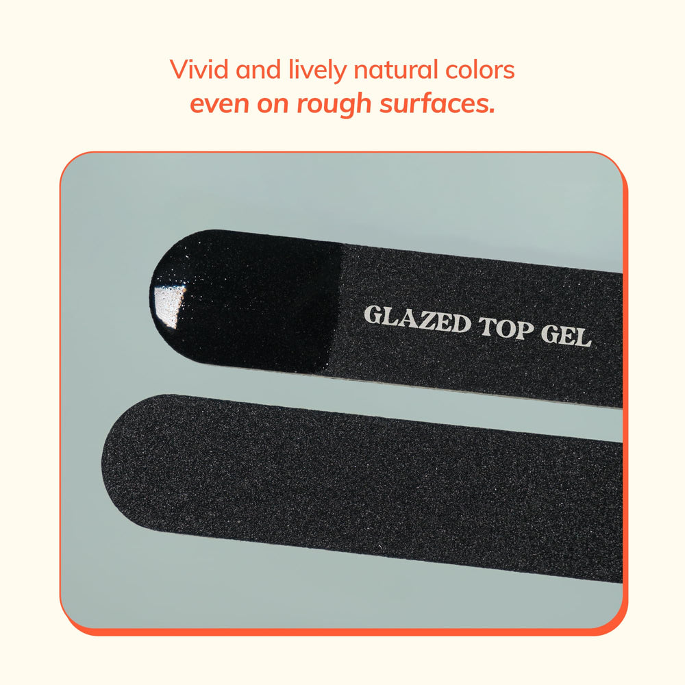 Heyhae Glazed Top Gel under LED light shows bright sparkle and quick dry.