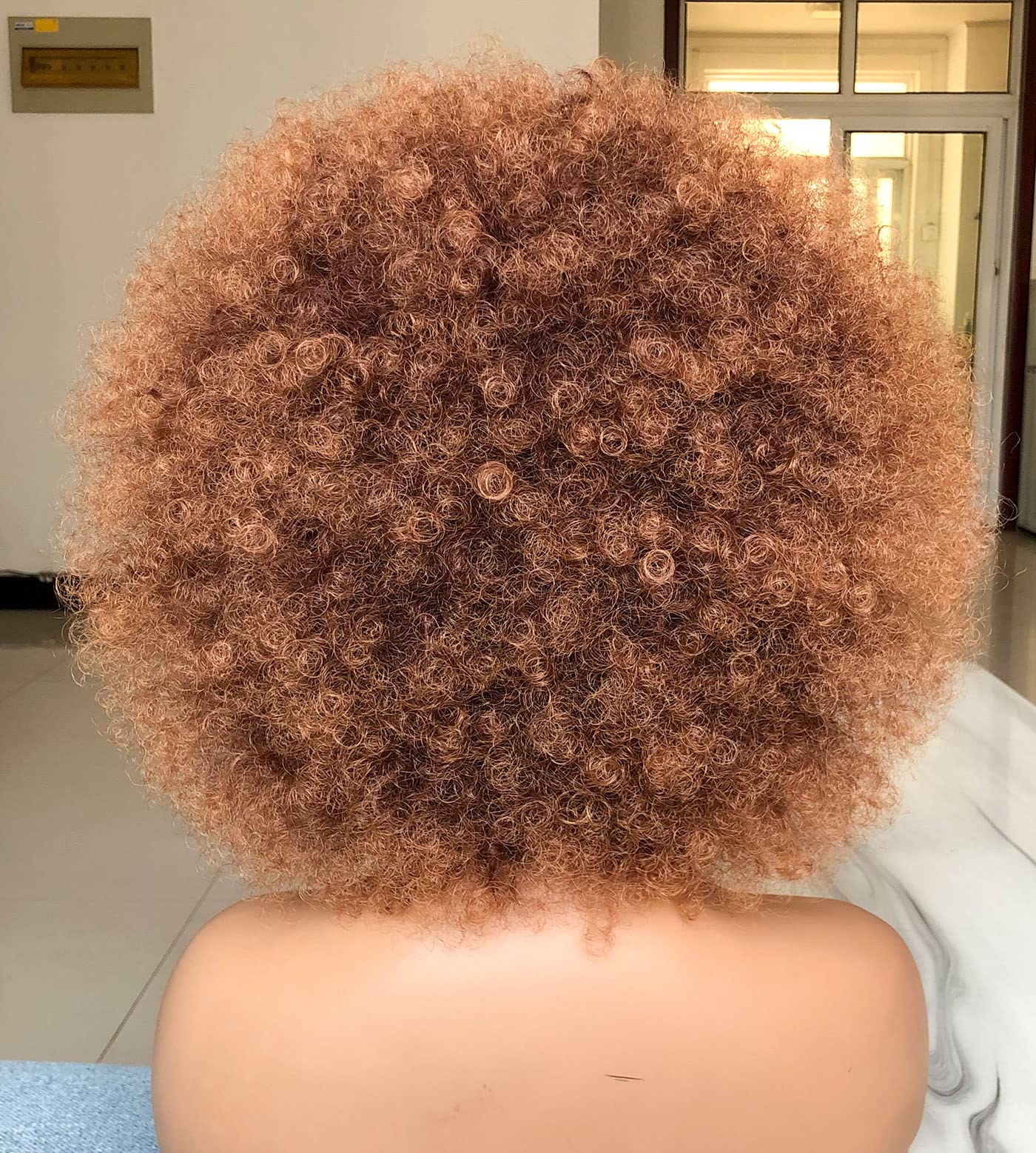 HIHOO lightweight 180g wig, easy to wear all day.