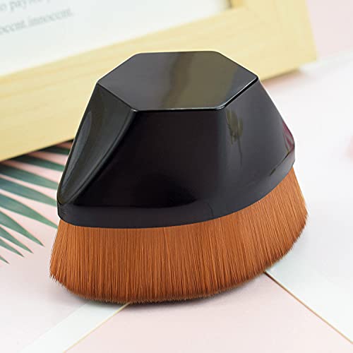 Hilareco shade 02 Natural compact for natural-looking coverage.