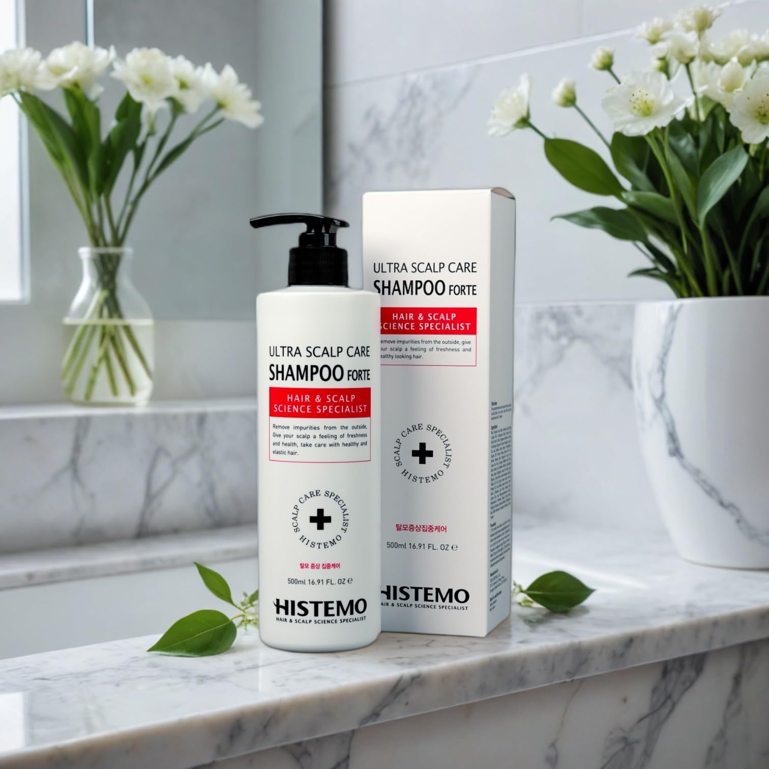 Histemo Ultra Scalp Care Shampoo lather close-up for rich cleansing and scalp refresh.