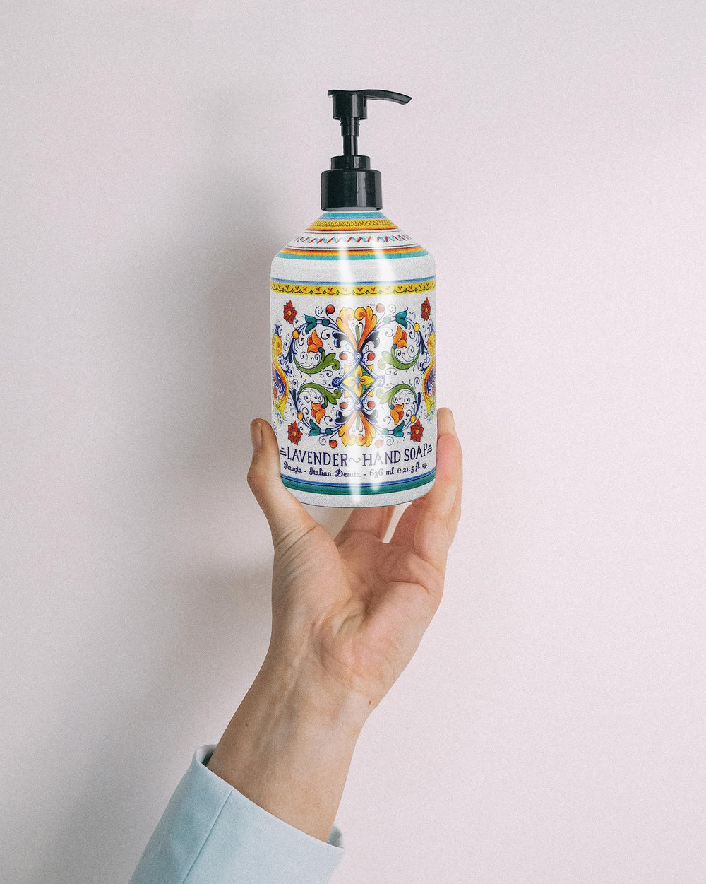 Home & Body Company Perugia Deruta Hand Soap rich lather close-up