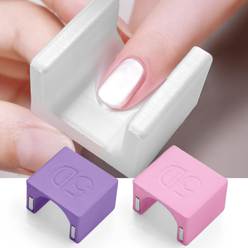 Honey Joy cat eye polish magnet distributes color evenly for dramatic effects.