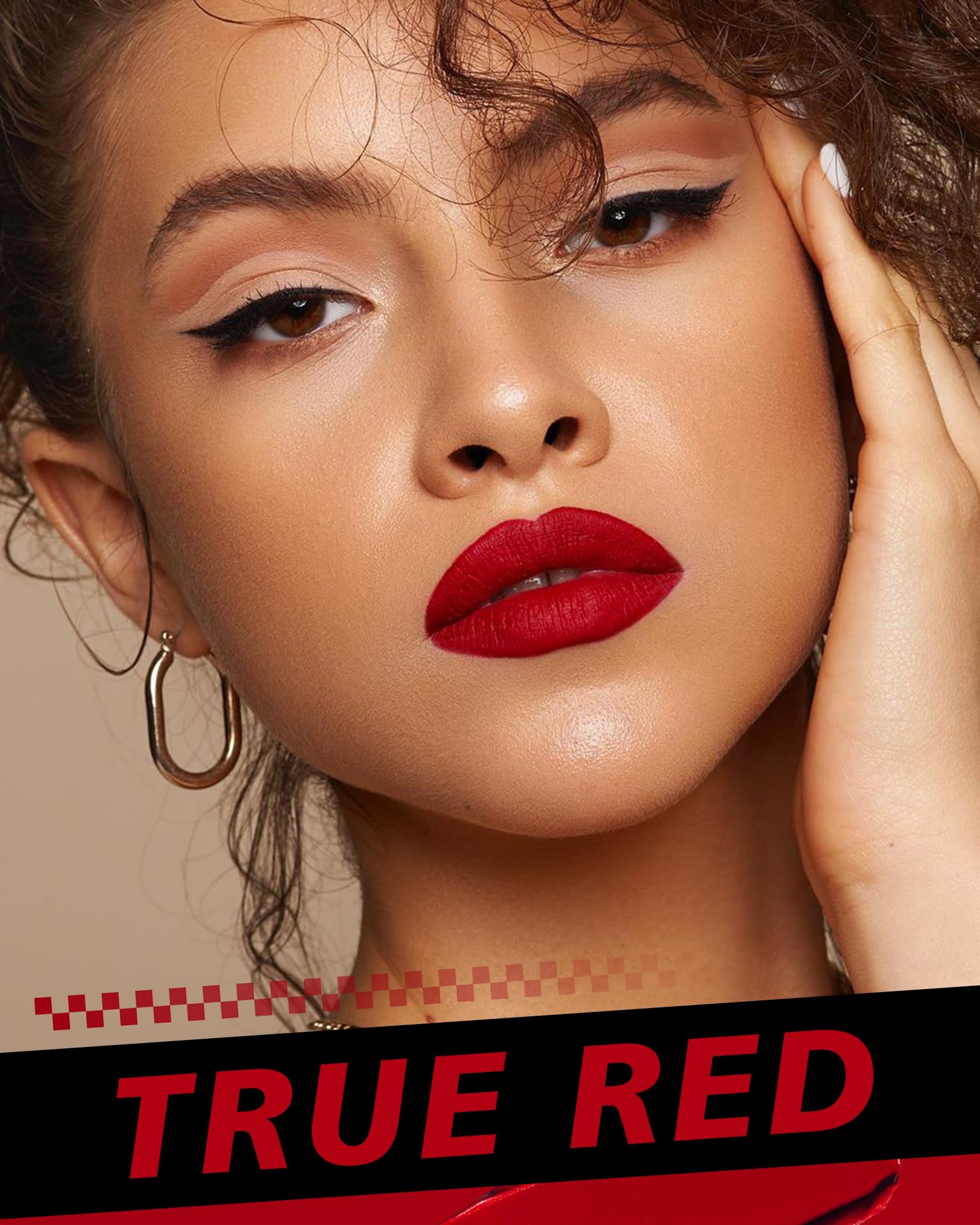 HOOMUSS long-lasting liquid lipstick with precise applicator creates clean lines.