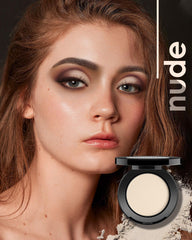 HOOMUSS Nude Eyeshadow matte beige on eyelid demonstrates smooth blend and long-lasting color