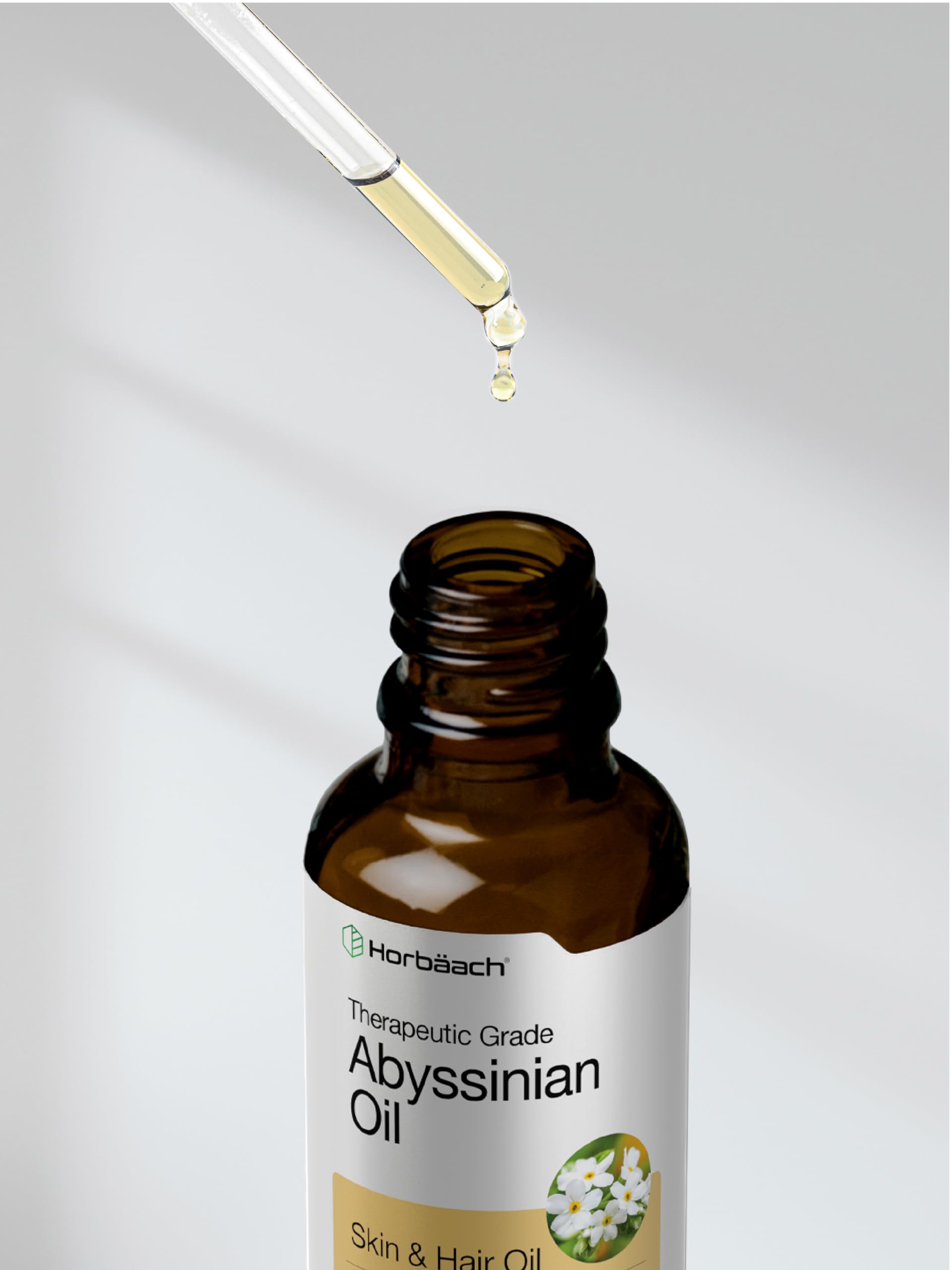 Horbäach Abyssinian Oil fragrance-free pour demonstrates a calm skincare ritual