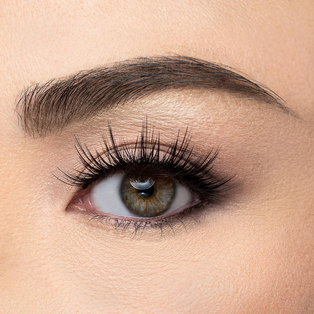 House of Lashes Allura Lite soft volume for a natural finish