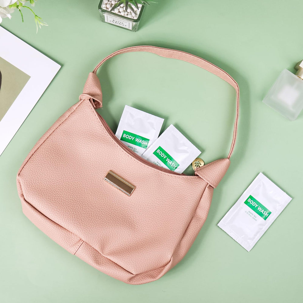 HQSLsund unisex fragrance offers a refreshing sensory touch for guests.