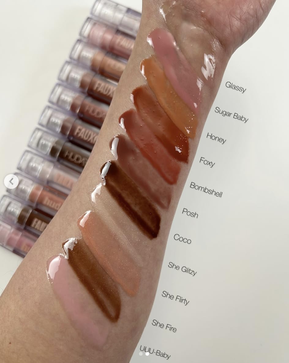 Lip swatch on honey-nude reveals peachy nude tone with subtle blurring of fine lines.