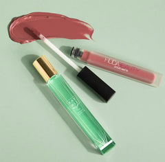 Huda Beauty Liquid Matte Lipstick Queen of Sheba swatch for a creamy nude-pink look