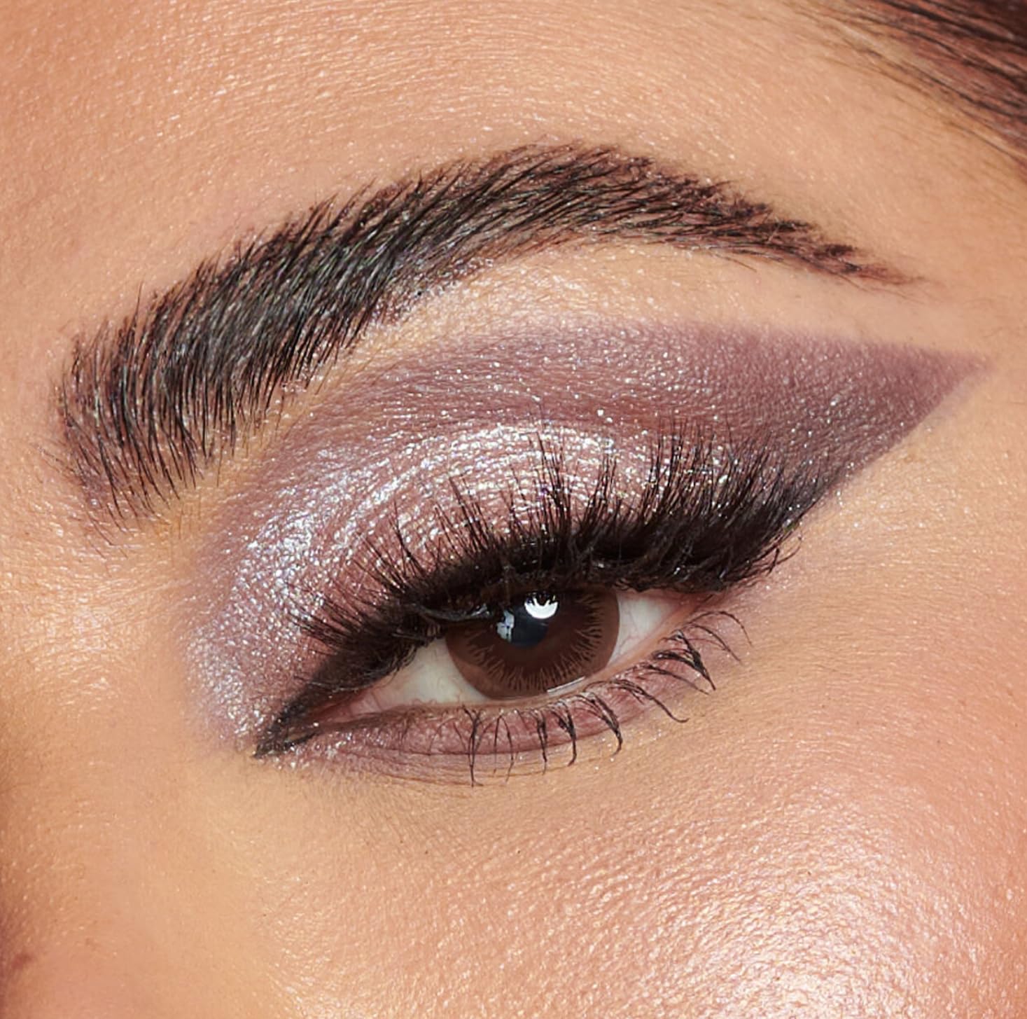 Huda Rose Quartz pearly shades add soft shimmer and dimension