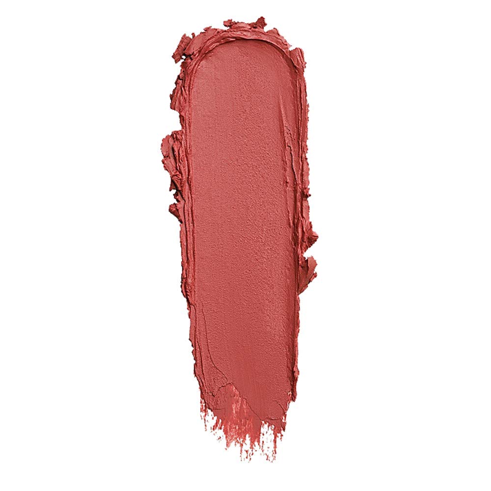Huda Beauty Power Bullet Matte Lipstick Rendezvous on lips with long-lasting color