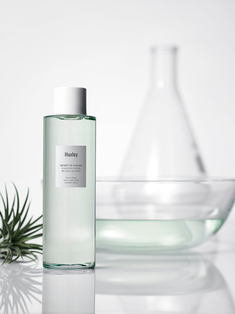 Huxley Secret of Sahara cleansing water suitable for double-cleansing routines