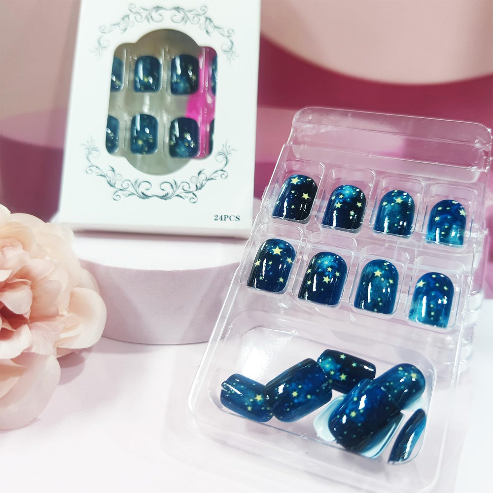 HZJXRT Short square false nails deliver comfortable wear and modern shape.