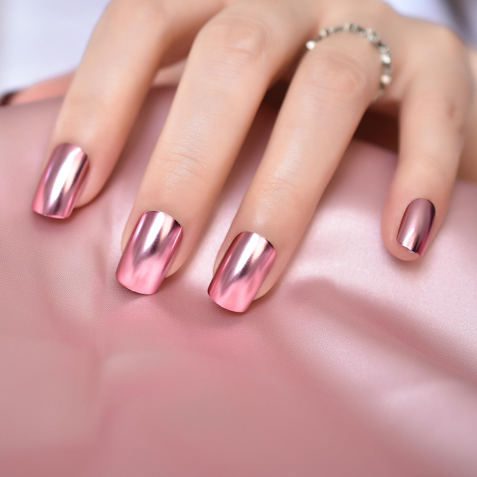 iBeautying Cool Sweet Metal Pink press-on nails with glossy finish for daily wear
