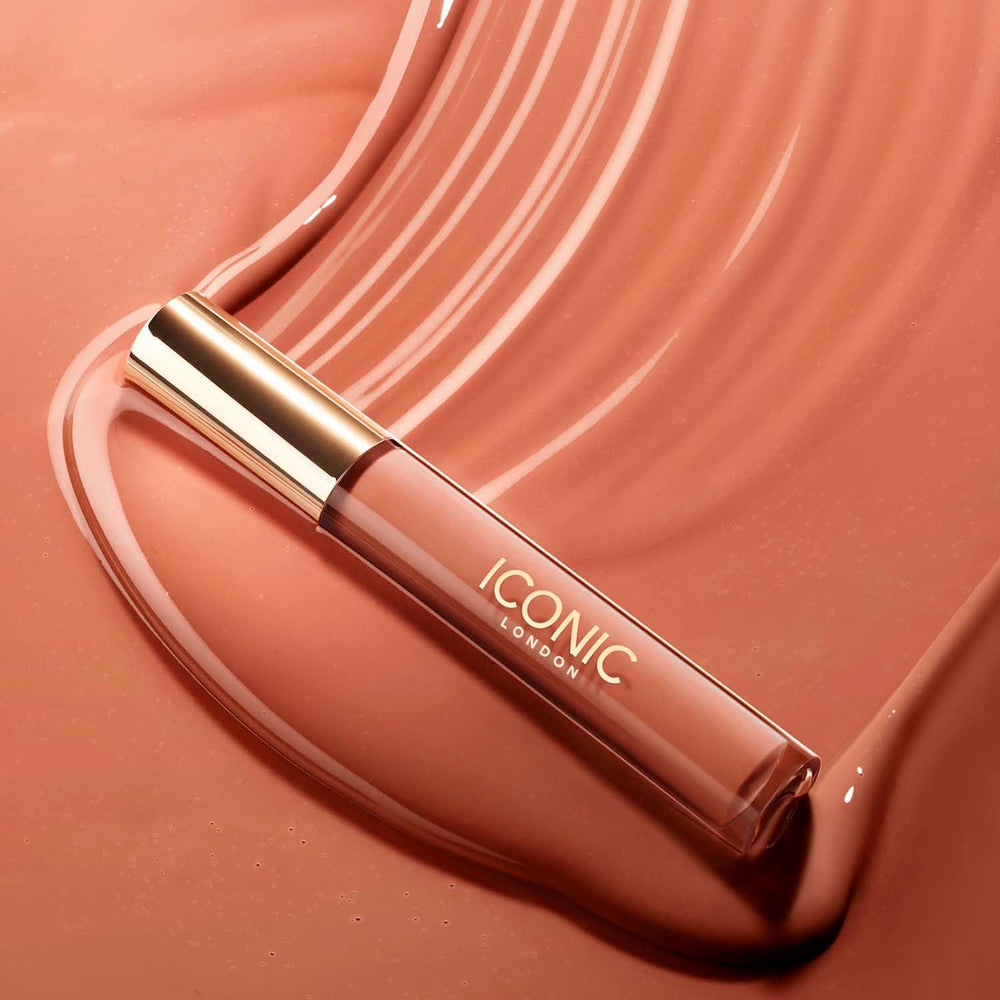 ICONIC LONDON Lip Pumping Gloss packaging highlights cruelty-free vegan credentials.
