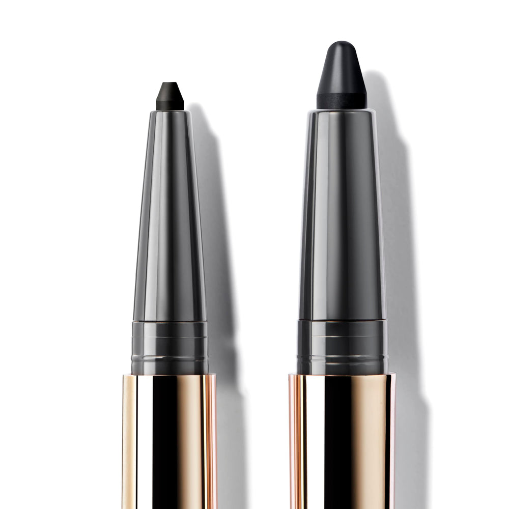 ICONIC LONDON Smokey Eye Duo precise liner swatch delivers sharp, eye-brightening definition.