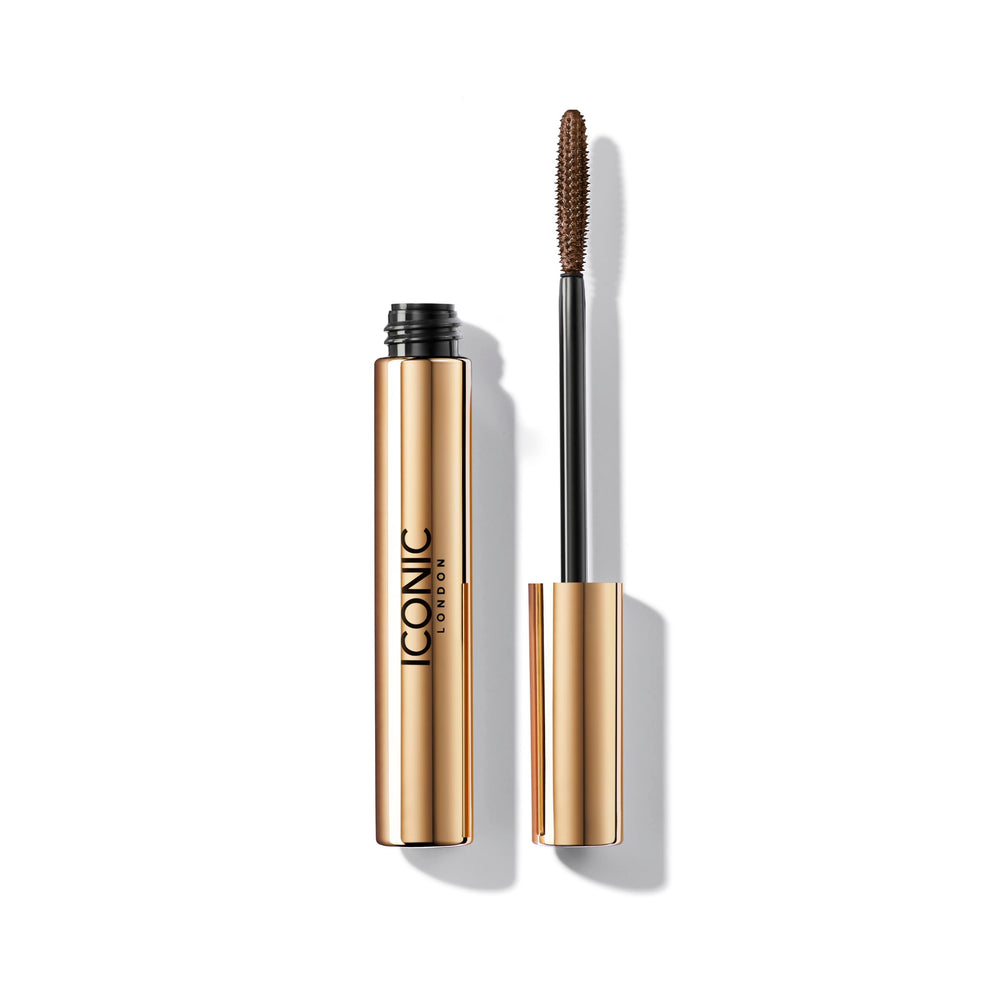 ICONIC LONDON Triple Threat Mascara, brosse mince pour une application précise du racine à la pointe.