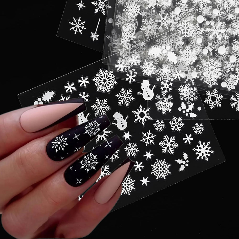 IDDFEVE Christmas Santa nail design adds playful holiday charm