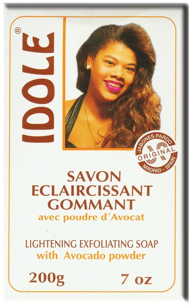 Idole Exfoliating Soap bar—cleanses and refreshes skin with gentle exfoliation.