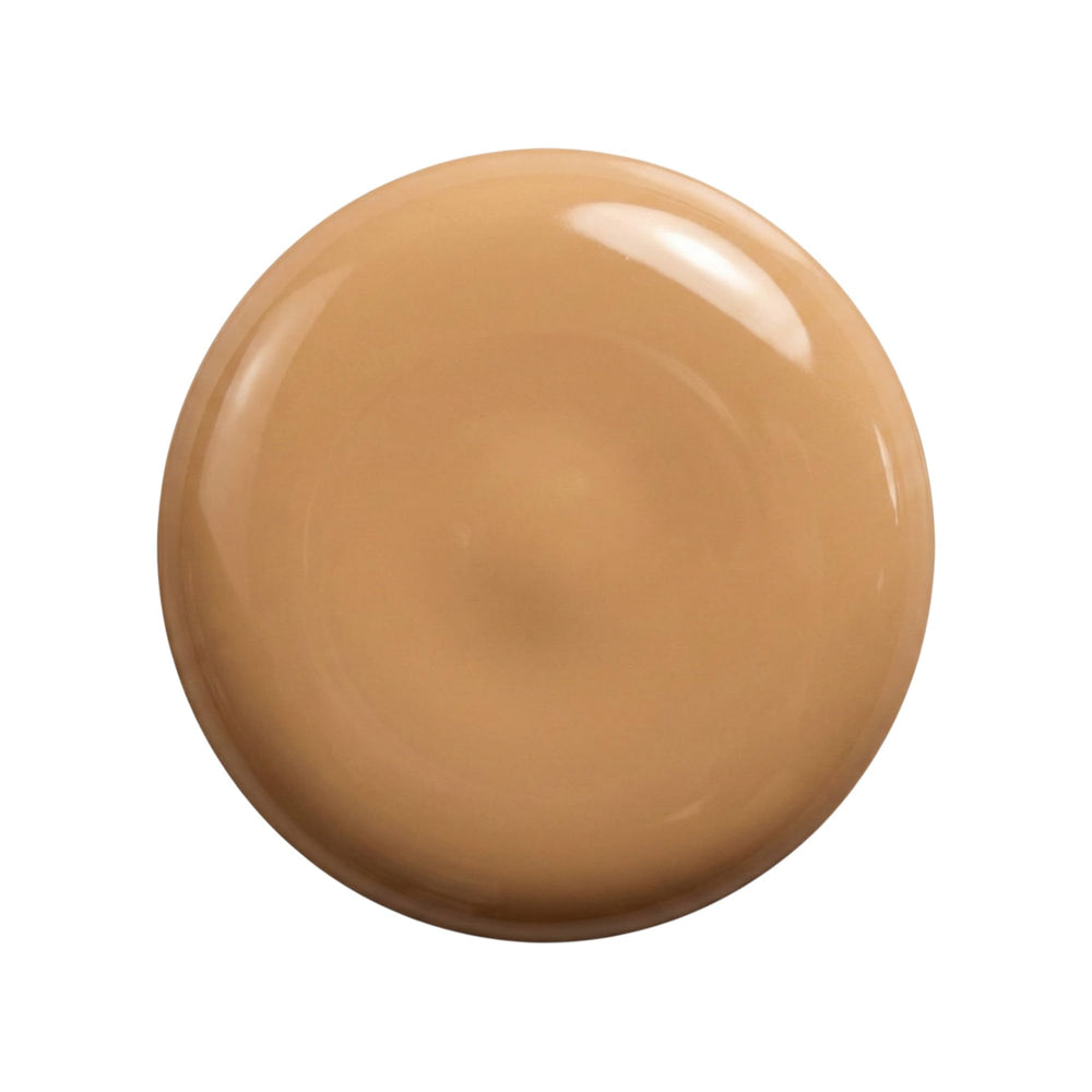 Il Makiage Woke Up Like This texture closeup highlighting full coverage without heaviness.