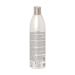 Il Salone Milano Glorious Moisturizing Conditioner label closeup emphasizing chestnut extract for moisture.