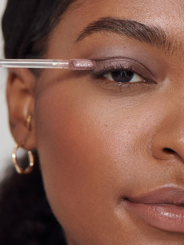 ILIA Chromatic Liquid Powder Eye Tint crease-resistant finish holds color in place.