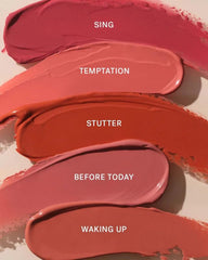 ILIA Color Haze nourishes with jojoba and coconut oil for skin comfort.