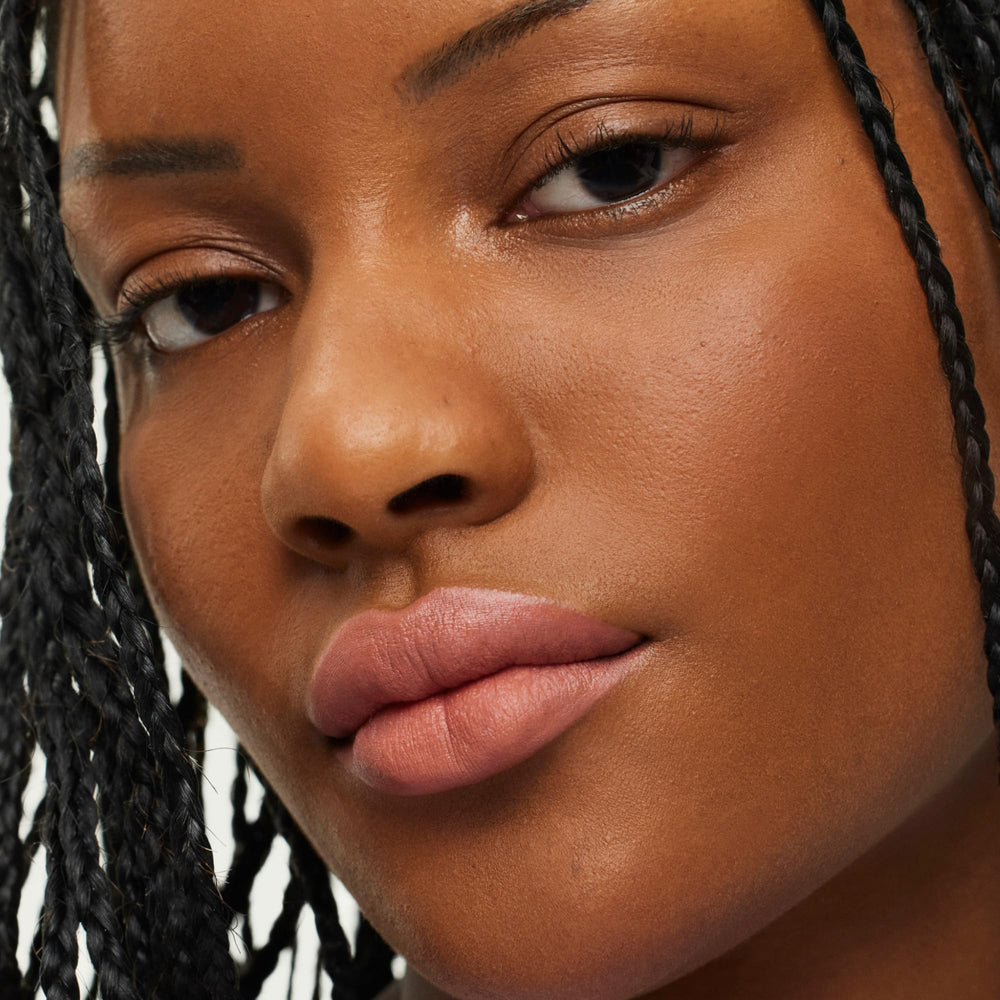 ILIA Pampas shade reveals soft-peach tone for natural everyday looks