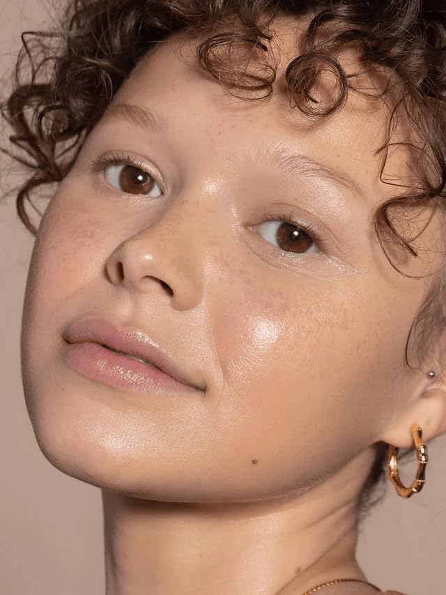 ILIA tint on hand shows blendable, buildable coverage for custom shade.