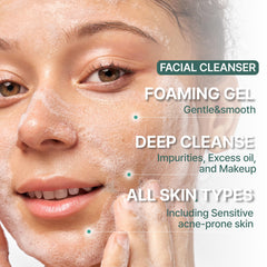 Illiyoon gel-to-foam texture visual showcases luxurious lather lifting oil and impurities