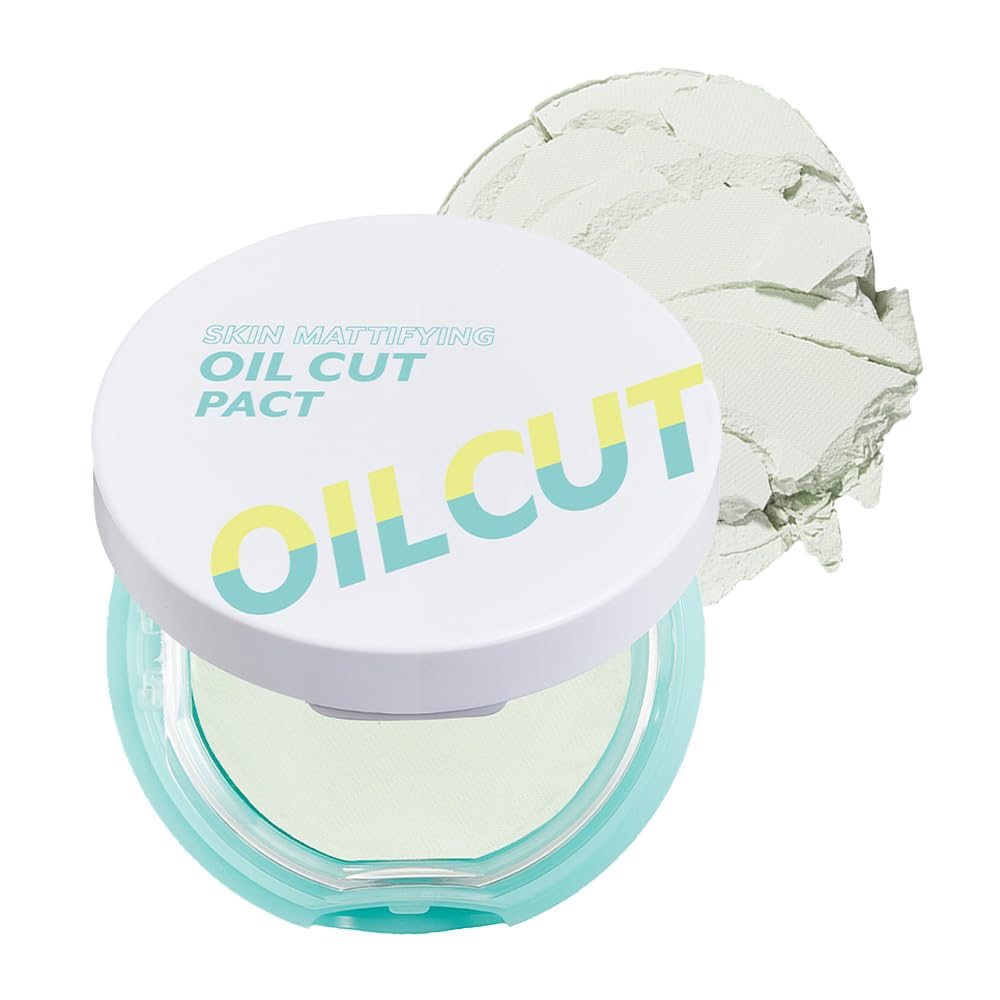 I'M MEME Compact Oil Cut Pact closeup shows sebum-absorbing matte finish.
