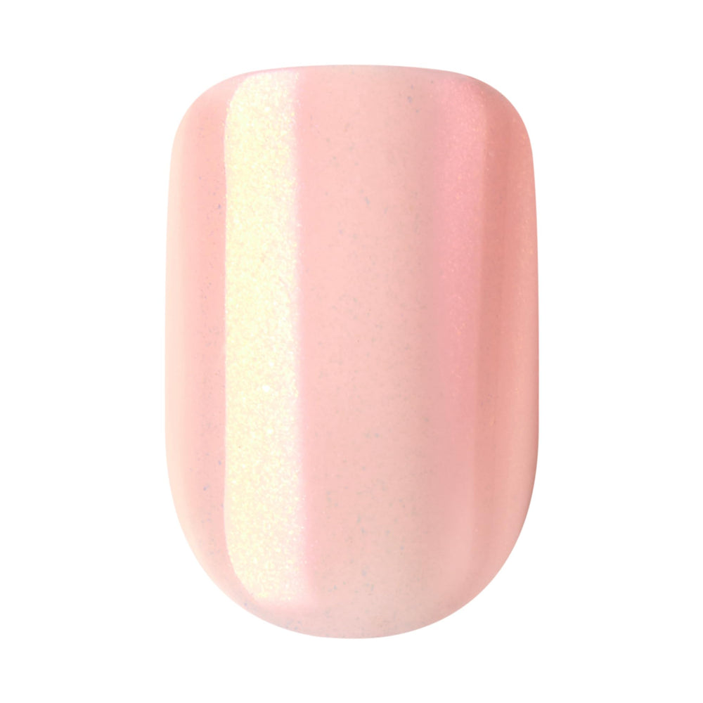 imPRESS No Glue Mani shows strong bond without glue.