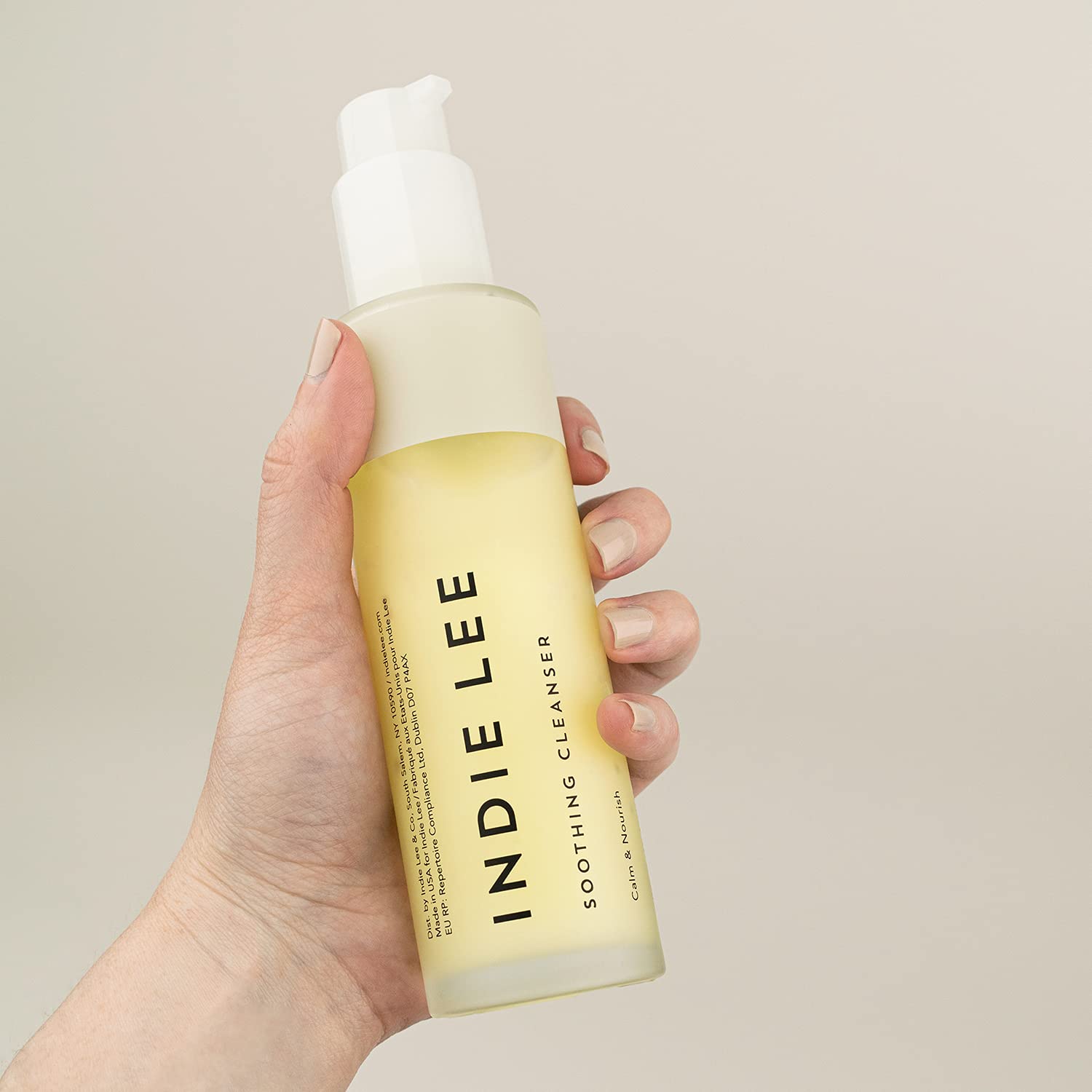 Indie Lee Soothing Cleanser rose damascena visual highlighting hydrating care