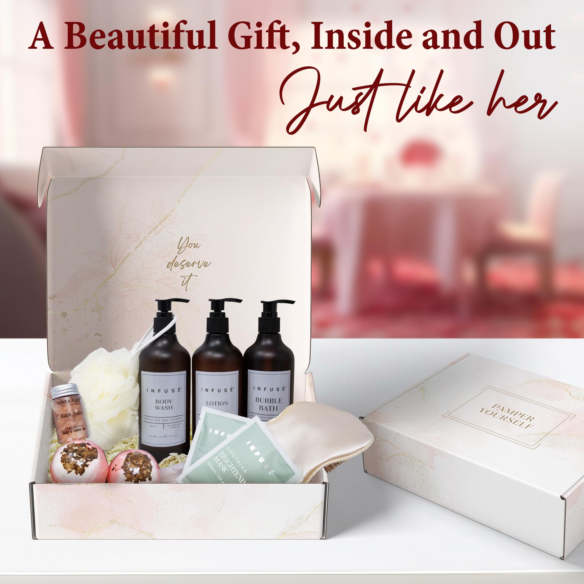 INFUSÉ spa gift box body wash refreshes and hydrates the skin.