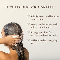 Ingreendients organic aloe vera and jojoba bottle highlights nourishing care without heaviness.