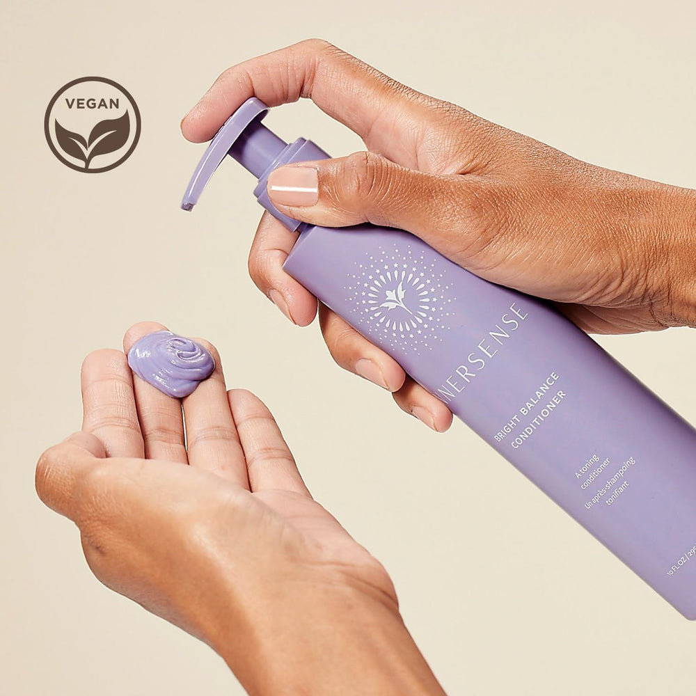 Coconut and pumpkin seed oils in INNERSENSE Bright Balance conditioner for hydration.