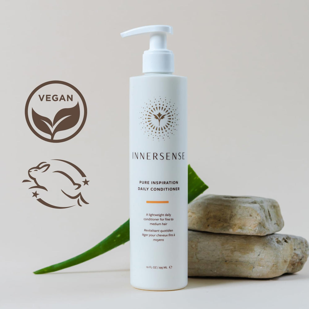 INNERSENSE daily conditioner in use, detangling and smoothing for all hair textures