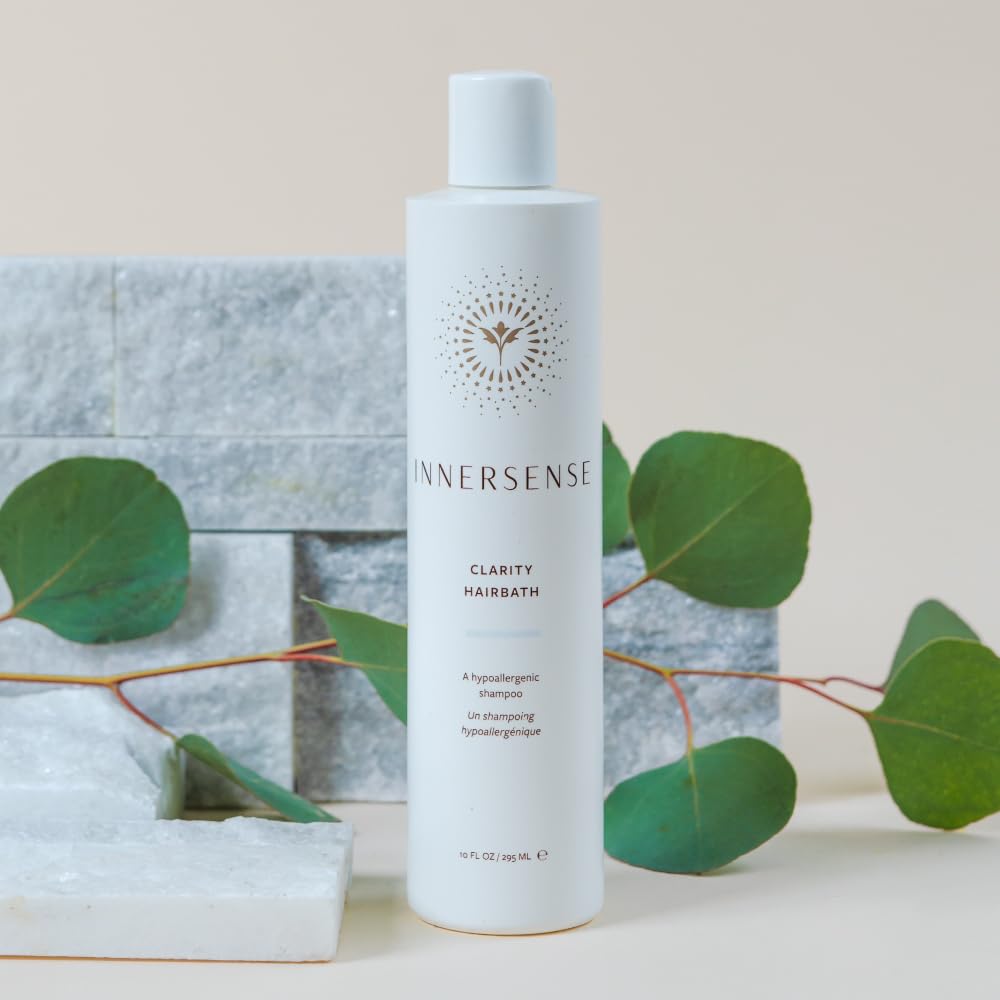 INNERSENSE Natural Clarity Hairbath ingredients close-up with comfrey leaf and Japanese Swertia