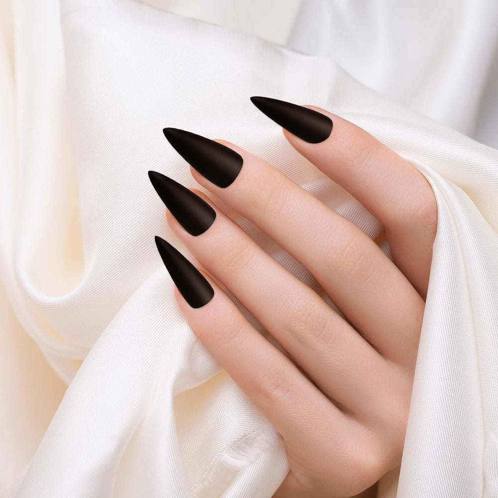 InnoHHustle fully-covered nails allow safe at-home nail art.