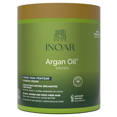 INOAR Argan Oil Combing Cream bottle pour shows smoothing action