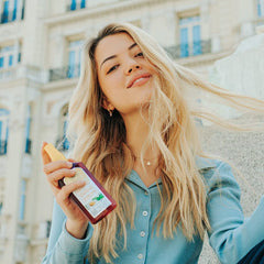 Intea Camomila rinse with warm water after lightening for a refreshed finish.