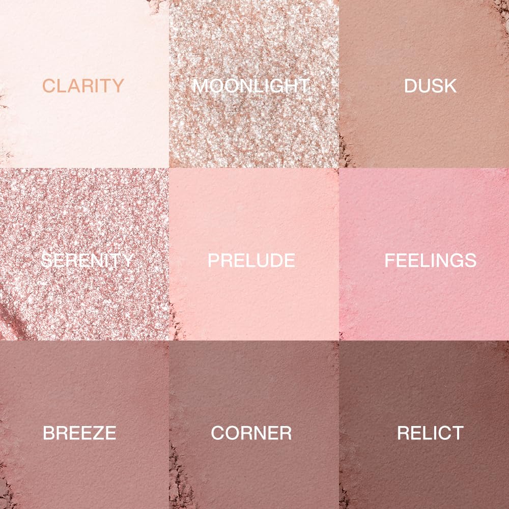 INTO YOU compact palette ideal for travel touch-ups