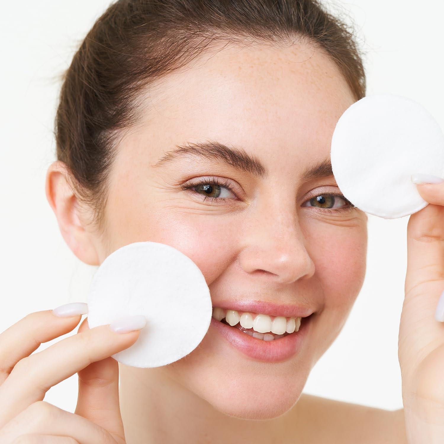 Intrinsics 3-inch oval pads wet-use demonstration for cleansing