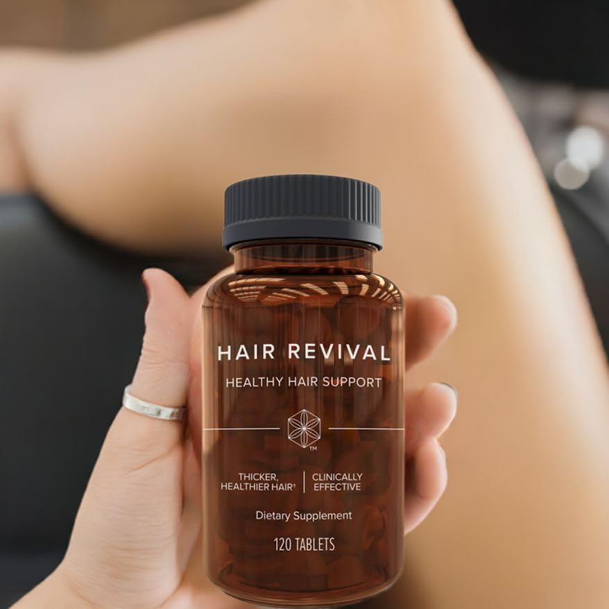 Isagenix Hair Revival horsetail herb detail indicating strengthening and hydration benefits.