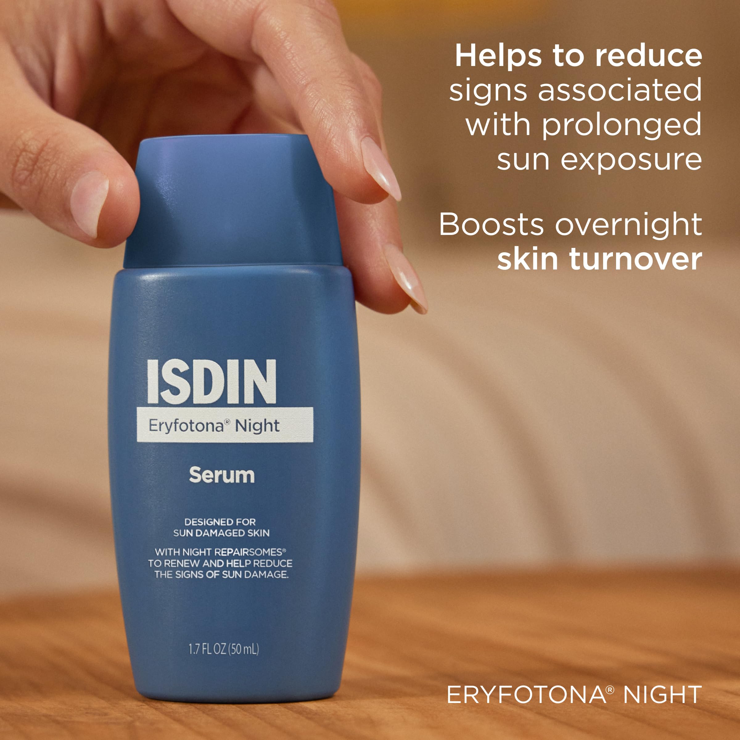 ISDIN Eryfotona Night with Night Repairsomes visible on skin.