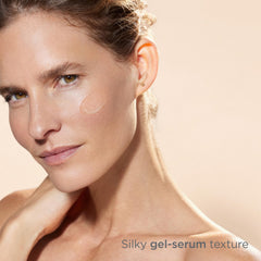ISDIN Melaclear Advanced gel-serum texture looks silky and hydrating