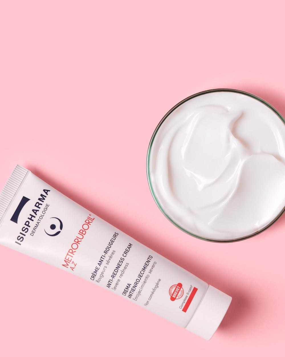 IsisPharma improved skin appearance with innovative formula on close-up skin.