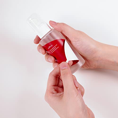 Layers of skincare with ISNTREE Chestnut AHA 8% Clear Essence between serums and moisturizer.