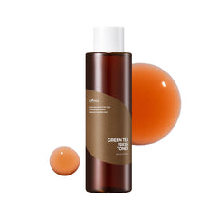 ISNTREE Green Tea Fresh Toner bottle showing oil-balancing and refreshing hydration.